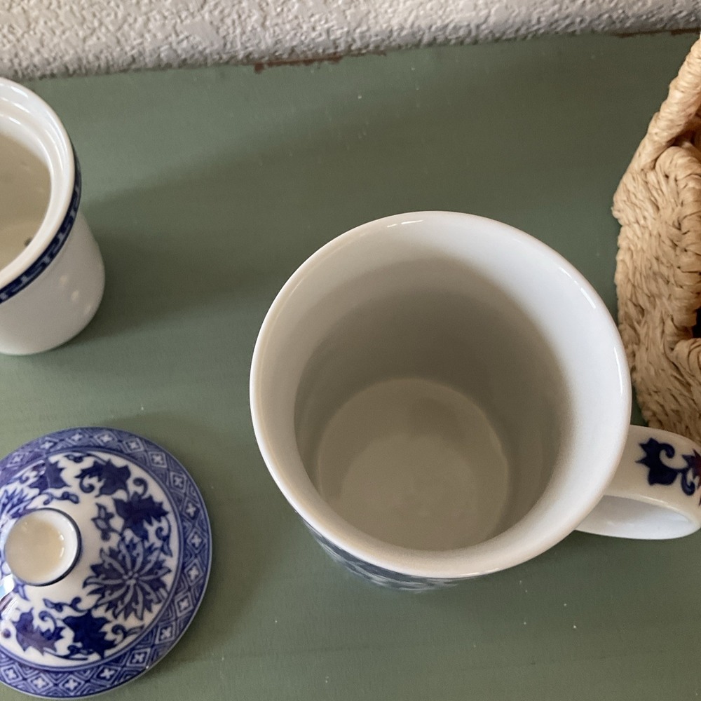 Pier 1 Chinoiserie Infuser Lid Blue White Hand Painted Porcelain Cup Mug - Picture 6 of 7